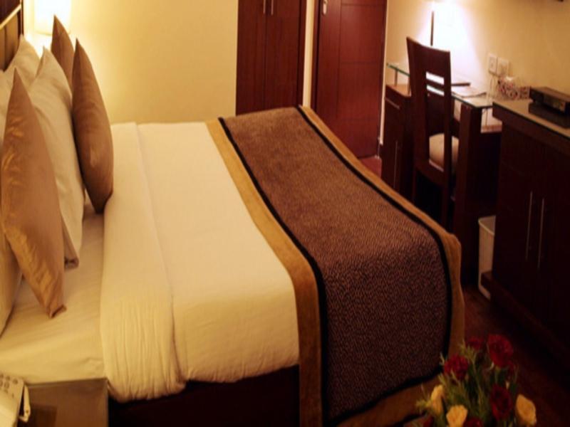 The Bmk Hotel New Delhi Eksteriør billede